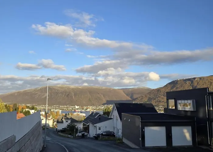 Cozy In The Heart Of *